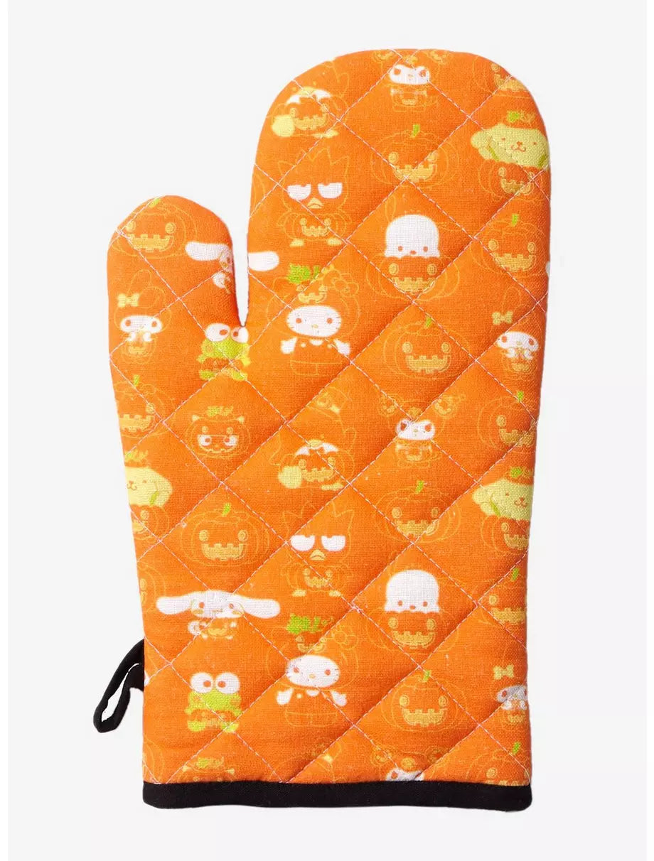 Sanrio Hello Kitty and Friends Halloween Allover Print Oven Mitt & Kitchen towel Set