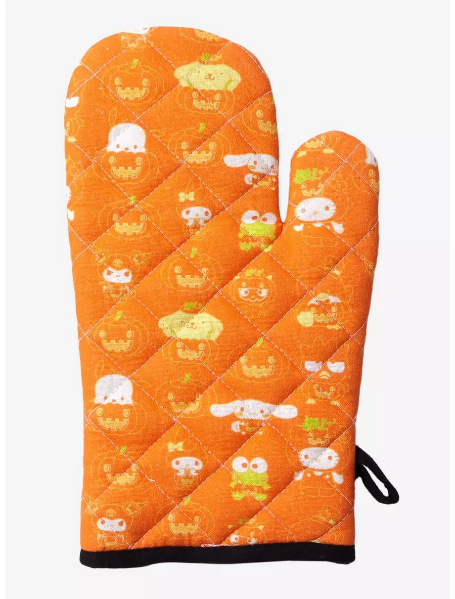 Sanrio Hello Kitty and Friends Halloween Allover Print Oven Mitt & Kitchen towel Set